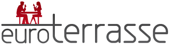Logo Euroterrasse: silhouette rouge d'un couple attablé sur une terrasse, avec le texte gris 'euroterrasse' en dessous.