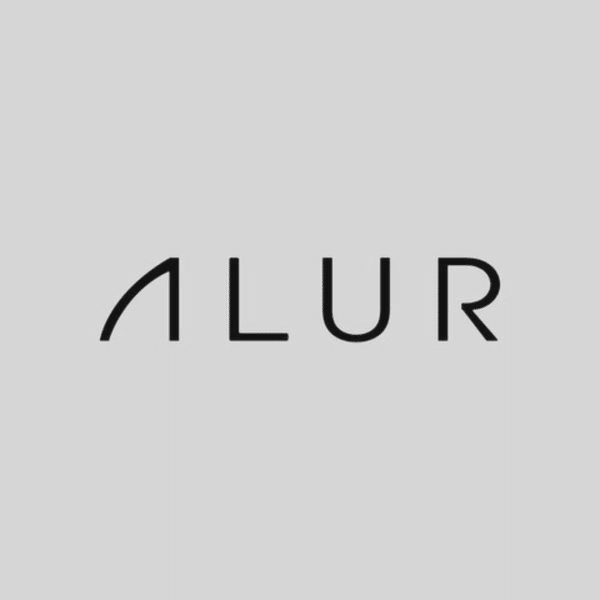 Logo Alur sur fond gris clair. Le texte noir stylisé présente un 'A' géométrique unique, suivi de 'LUR' en majuscules fines.