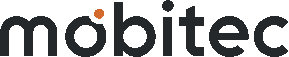 Logo Mobitec en gris foncé sur fond vert foncé, avec le point de la lettre 'o' en orange vif, tandis que le point sur le 'i' est gris.